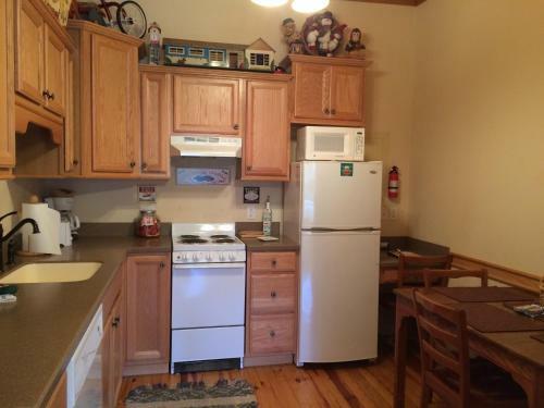 Hostal Calhoun House Inn & Suites