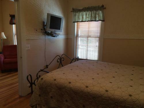 Hostal Calhoun House Inn & Suites