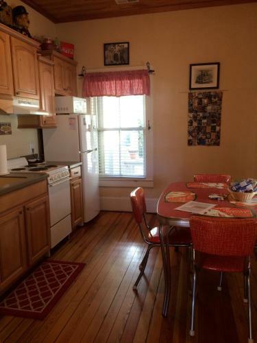 Hostal Calhoun House Inn & Suites