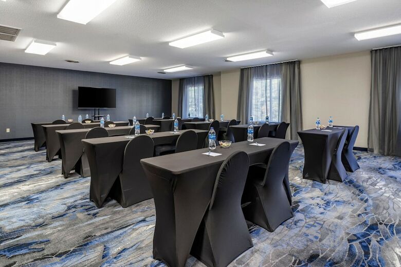Hotel Fairfield Inn & Suites Cherokee