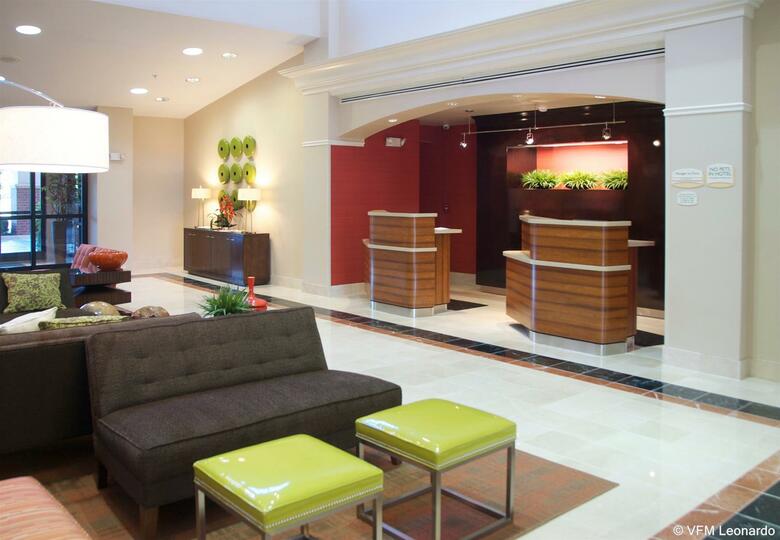 Hotel Courtyard By Marriott Hickory