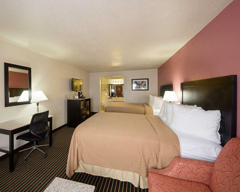 Hotel Quality Inn & Suites