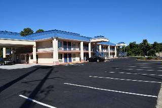 Hotel Royal Inn & Suites