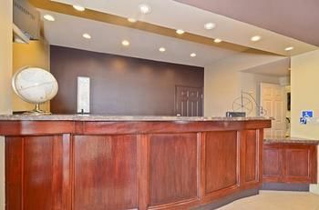 Hotel University Park Inn & Suites