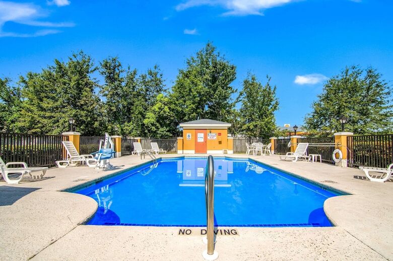 Hotel Quality Inn Saraland