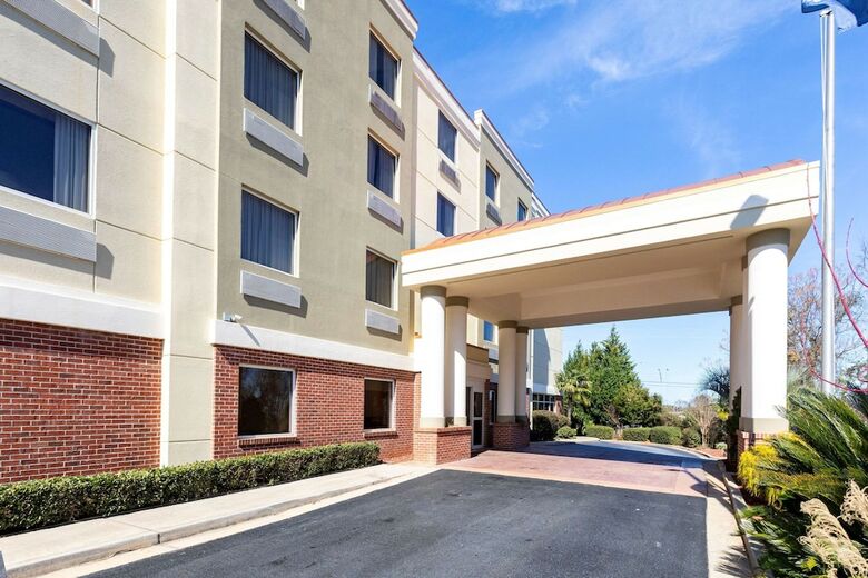 Hotel Comfort Suites Forsyth