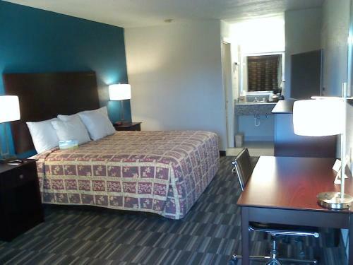 Motel Days Inn Snyder