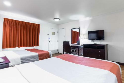 Hotel Motel 6 Mojave - Airport