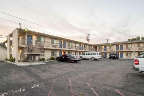Hotel Motel 6 Mojave - Airport
