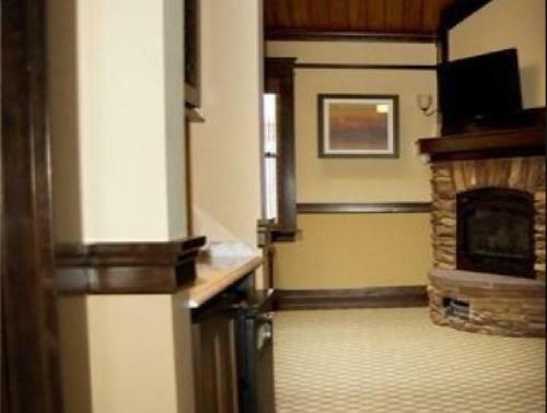 Lakeview Hotel