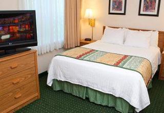 Hotel Towneplace Suites By Marriott Dallas Bedford