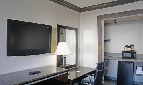 Motel Hawthorne Plaza Inn Near Lax