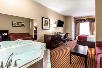 Hotel Comfort Suites Waycross