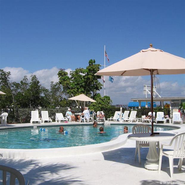 Hotel Fishermens Village Resort