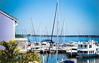 Hotel Fishermens Village Resort