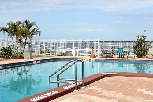 Punta Gorda Waterfront Hotel & Suites