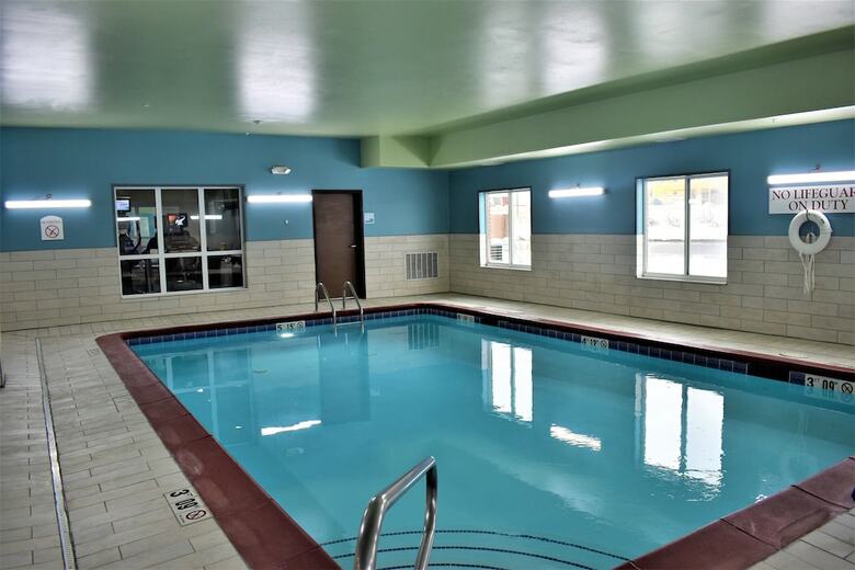 Holiday Inn Express Hotel & Suites Sedalia