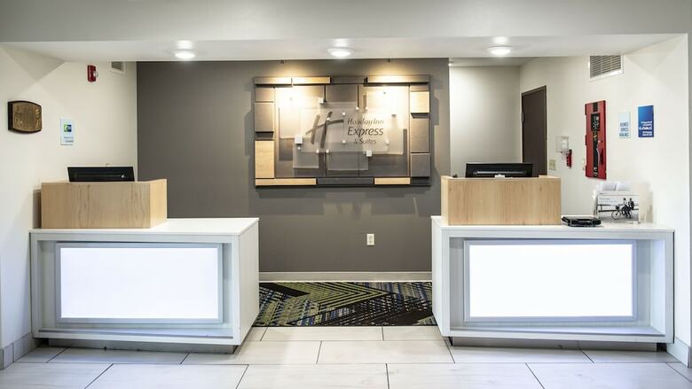 Holiday Inn Express Hotel & Suites Sedalia