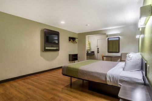 Motel 6 Redlands