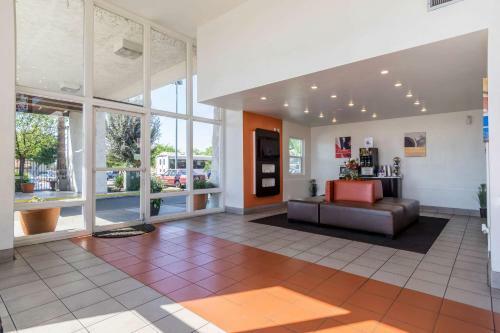 Motel 6 Redlands