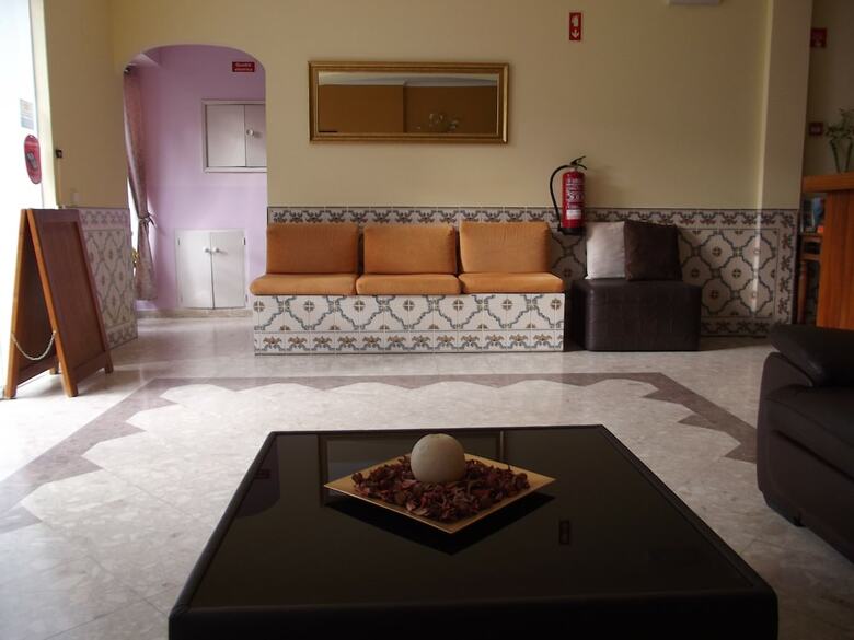Hostal Frentomar