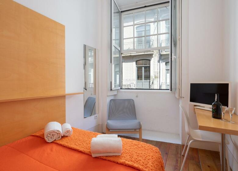 Porto Lounge Hostel & Guesthouse