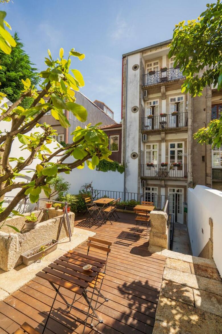 Porto Lounge Hostel & Guesthouse