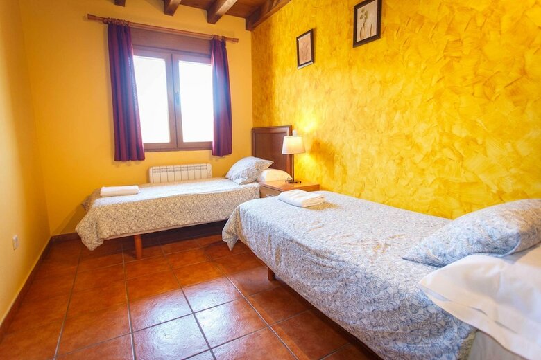 Agroturismo El Bulin De Paredes