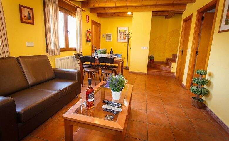 Agroturismo El Bulin De Paredes