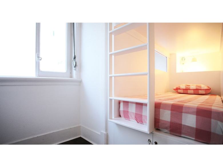 Liv'in Lisbon Hostel