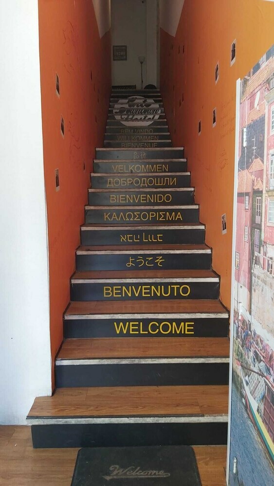 Porto Downtown Hostel