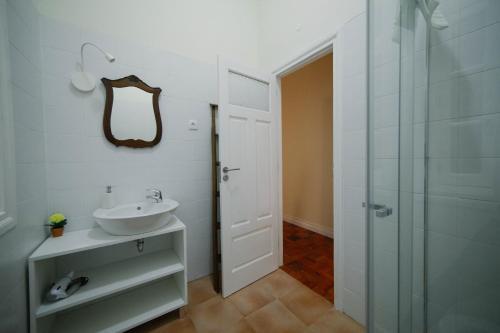 Hostal Stayin Oporto Musica Guest Apartment