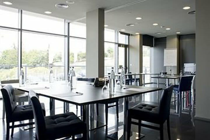 Hotel Holiday Inn Express Lisbon Alfragide
