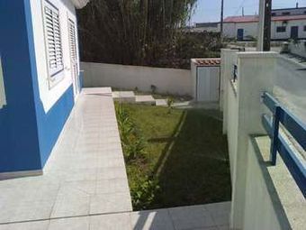 Ericeira Chill Hill Hostel & Private Rooms