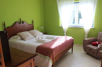 Ericeira Chill Hill Hostel & Private Rooms