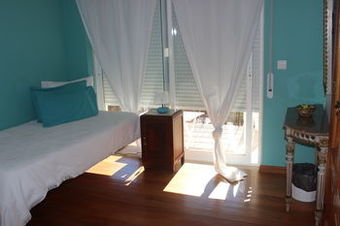 Ericeira Chill Hill Hostel & Private Rooms