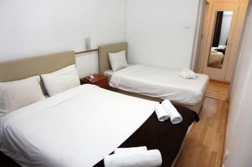 Hostal City Centre Palmira Guesthouse