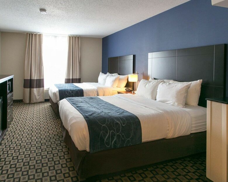 Hotel Comfort Suites Benton Harbor
