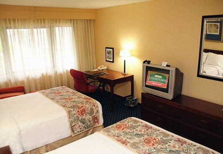 Hotel Quality Inn & Suites- Valparaiso