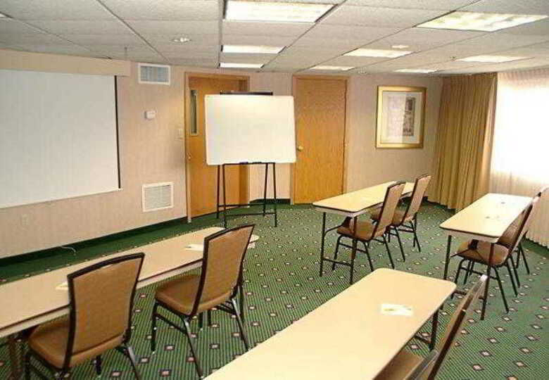 Hotel Quality Inn & Suites- Valparaiso