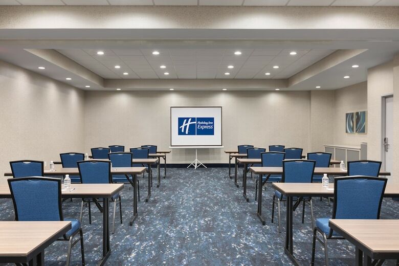 Hotel Holiday Inn Dumfries - Quantico Center