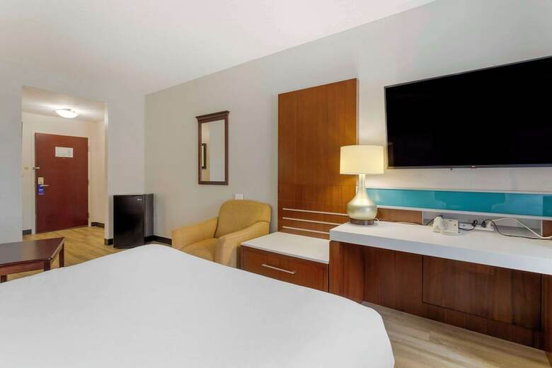 Hotel Comfort Suites Kodak Sevierville