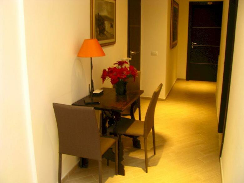 Hotel Enza