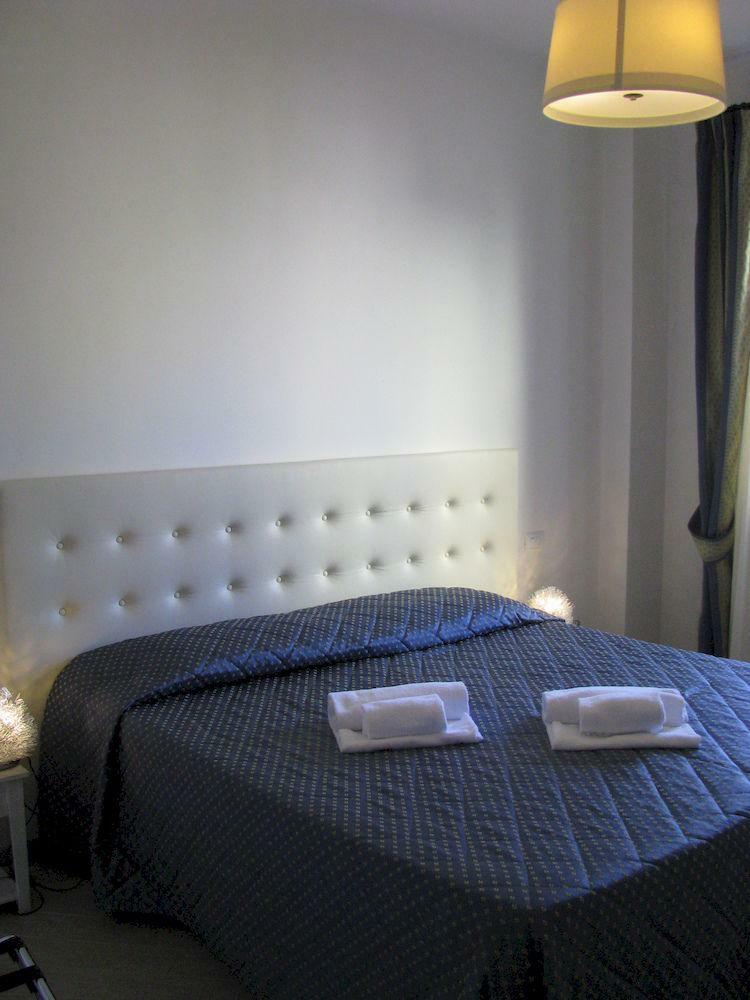 Hotel Enza