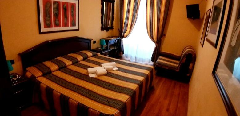 Hotel Enza