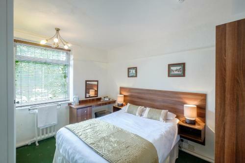 Hostal Yenton Hotel