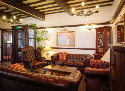 Hostal Yenton Hotel