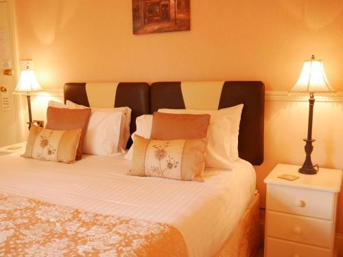 Hostal The Berburry