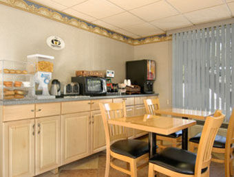 Super 8 Motel Old Saybrook