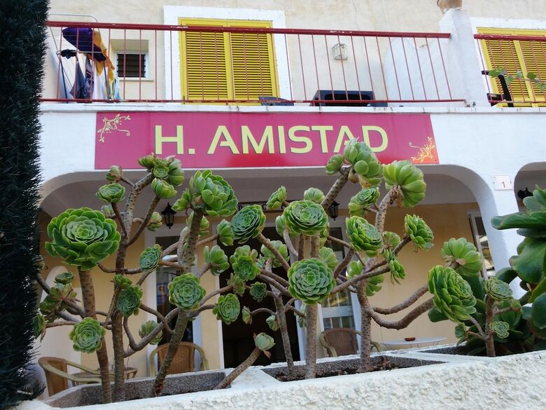 Hostal Amistad